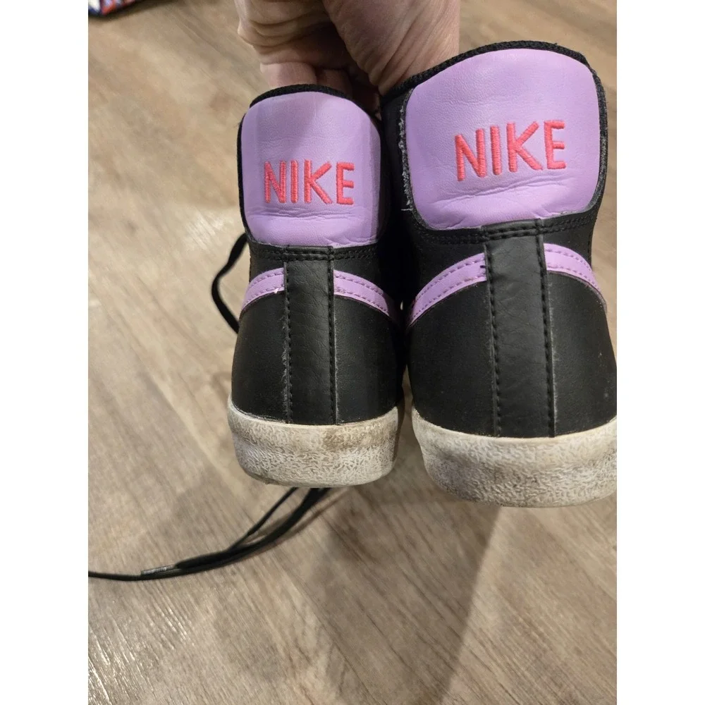 Nike Sneakers Blazer Mid '77 Shoes Sz 4.5 Youth‎ Black/Purple